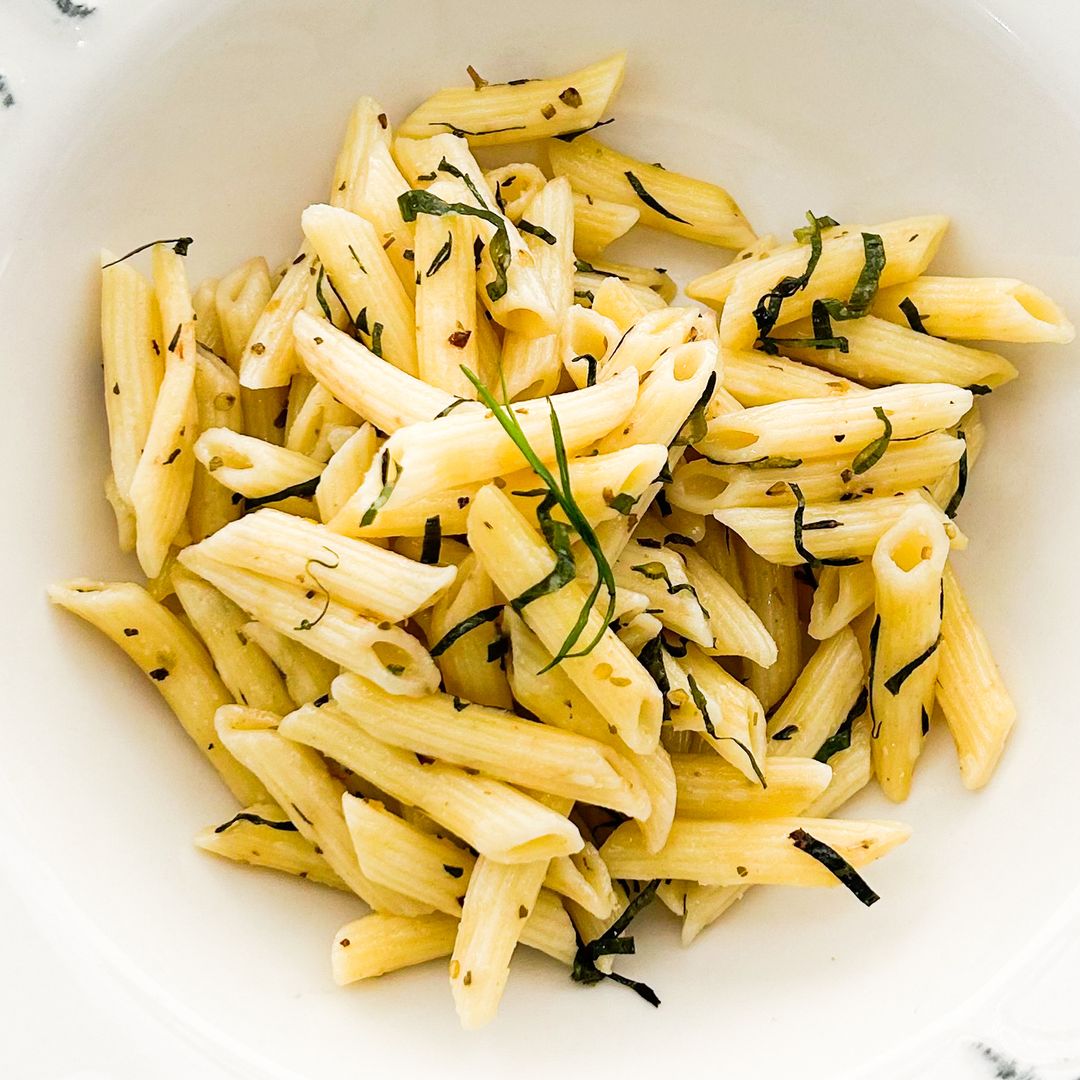 Pasta en salsa de pesto