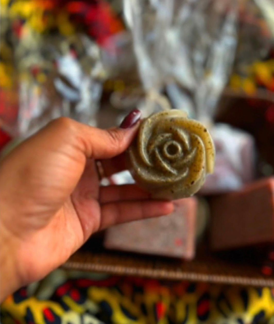 iNhlanhla Emhlophe Soap