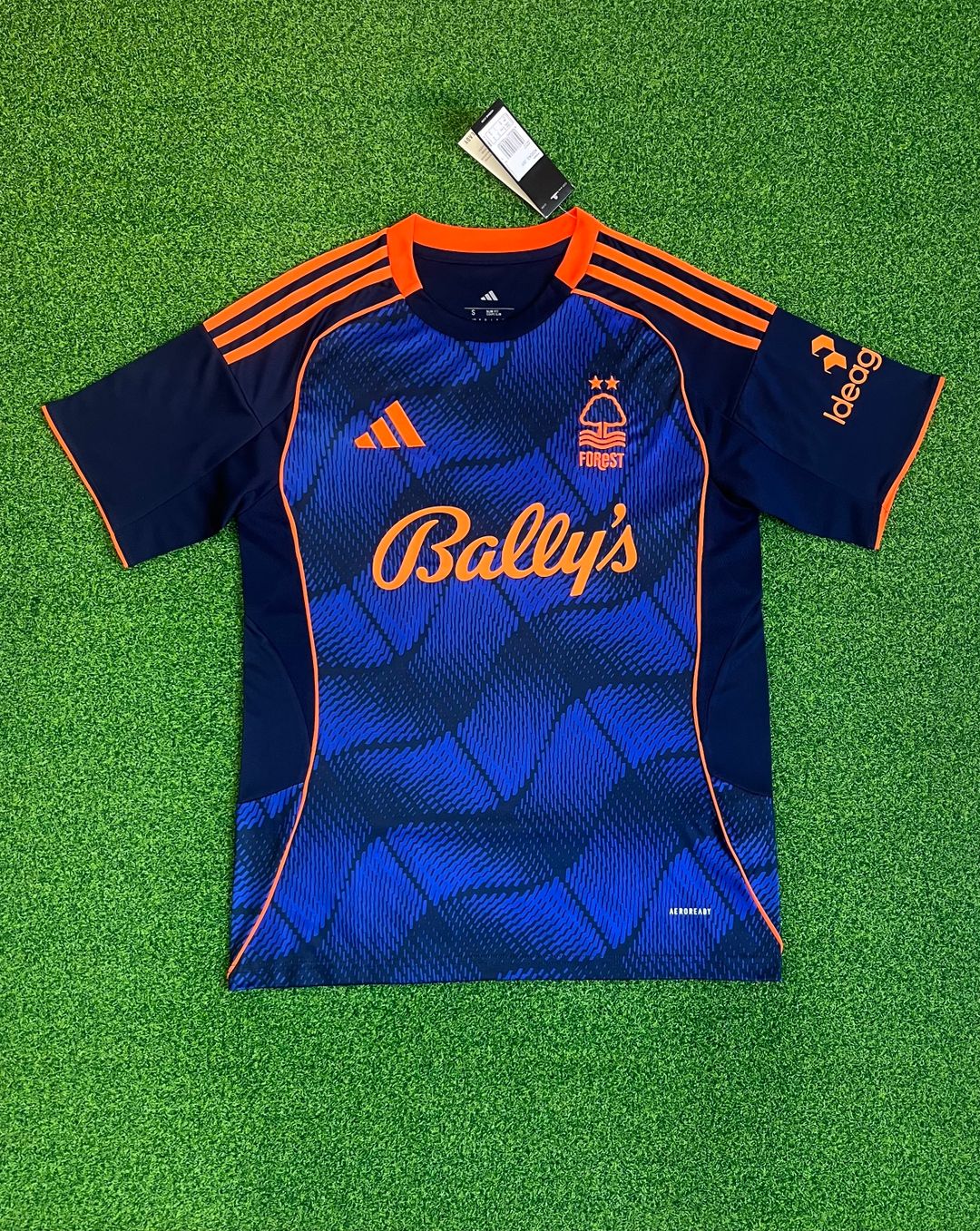Nottingham Forest 2025/26 Third Shirt (Navy / Red)