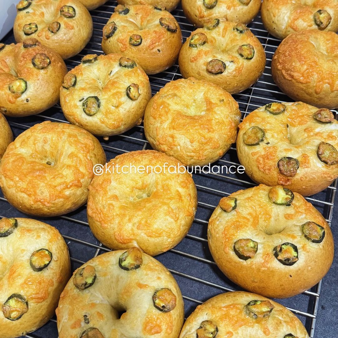 Jalapeno Cheese Bagels (4 pcs)