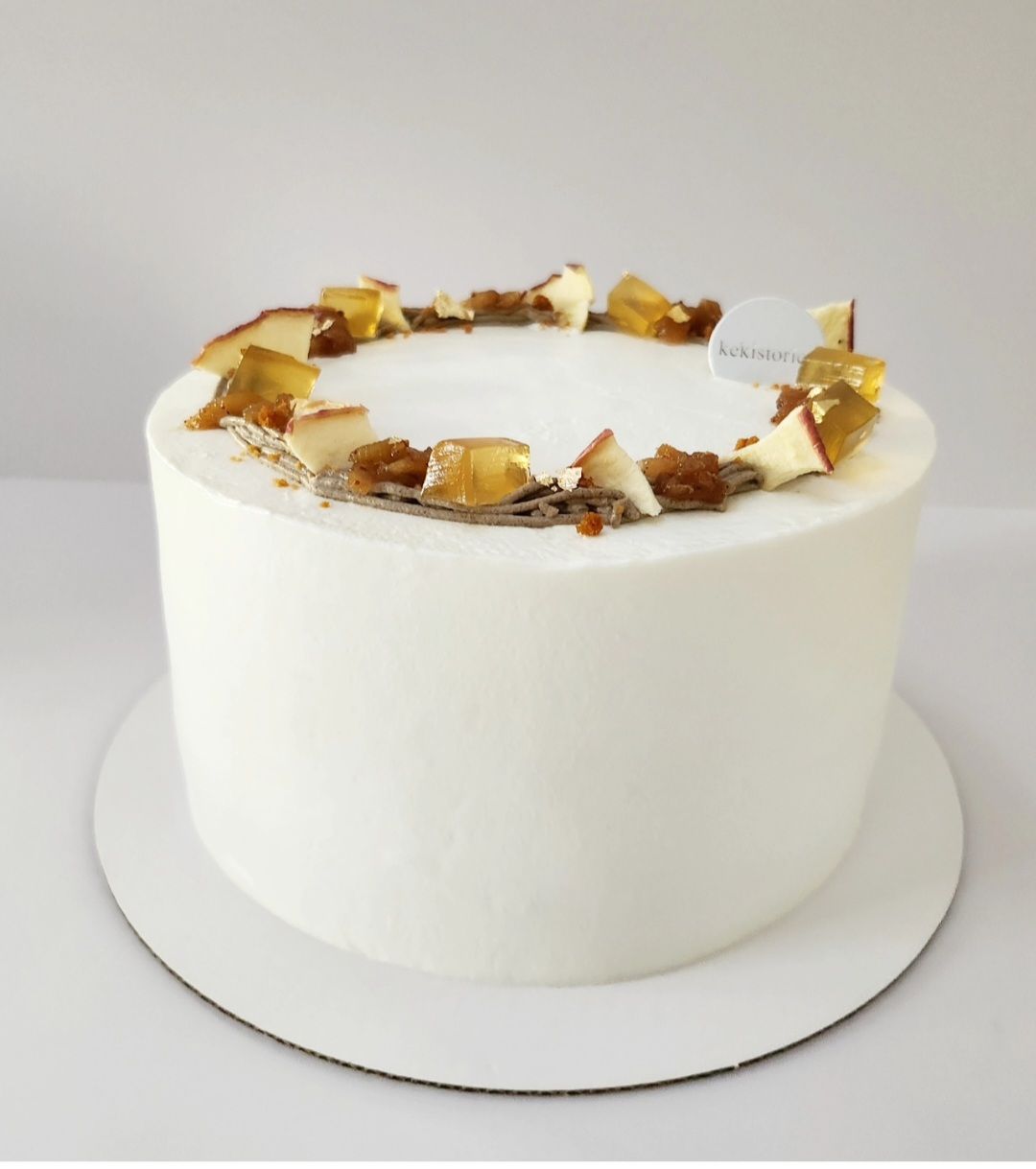 Spiced Apple Hojicha Cake