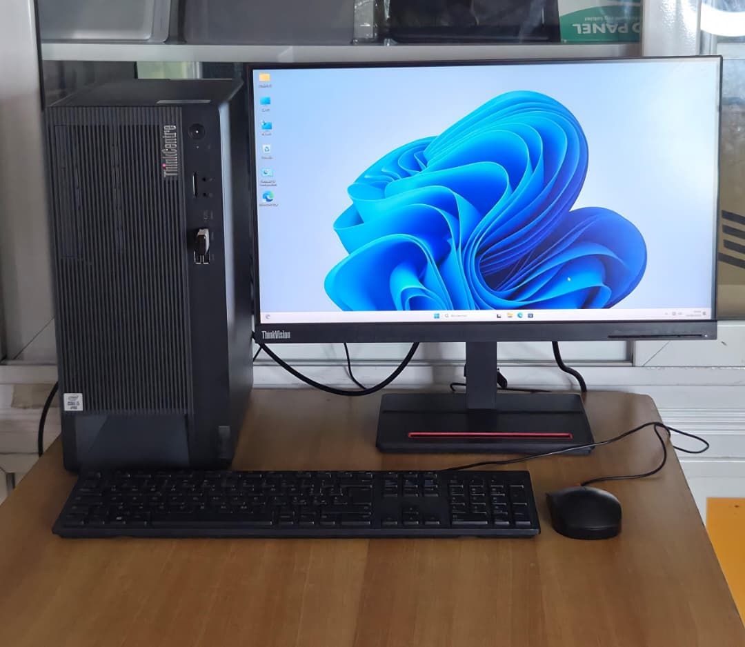 Lenovo ThinkCenter M90t