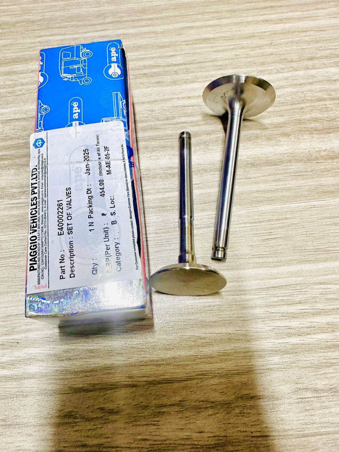 SET OF VALVES E40002261