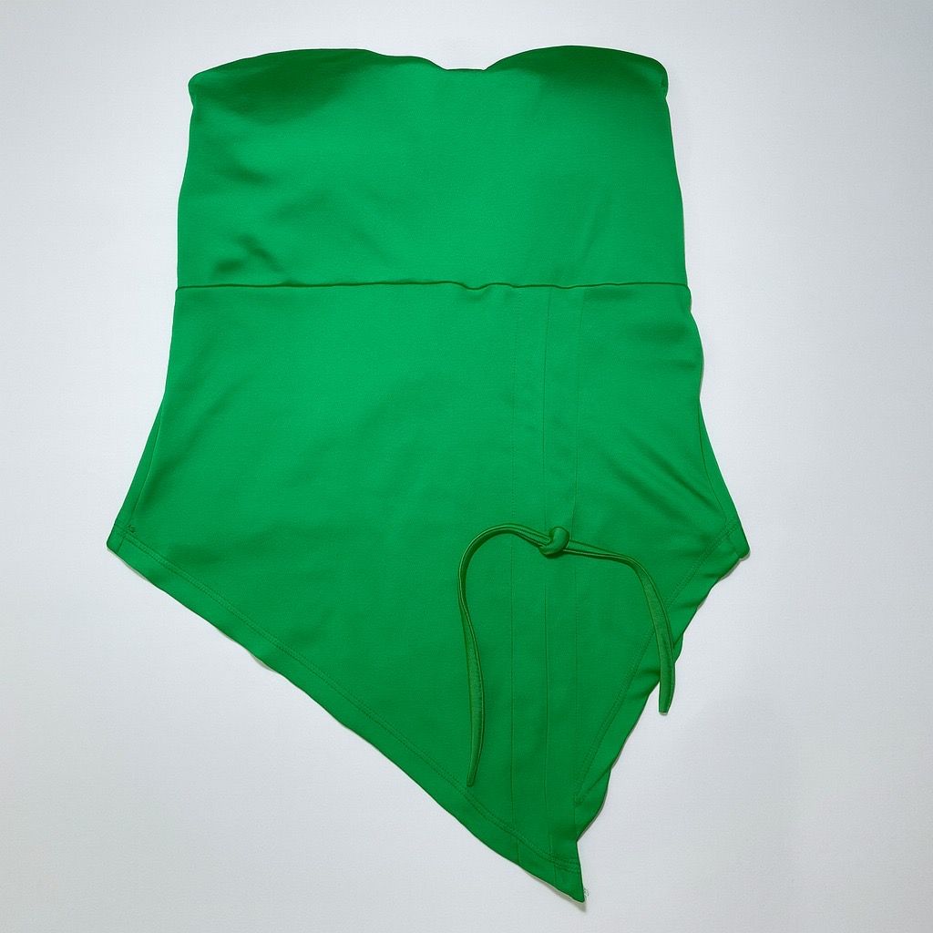 Top verde strapless con lazo lateral - Size M