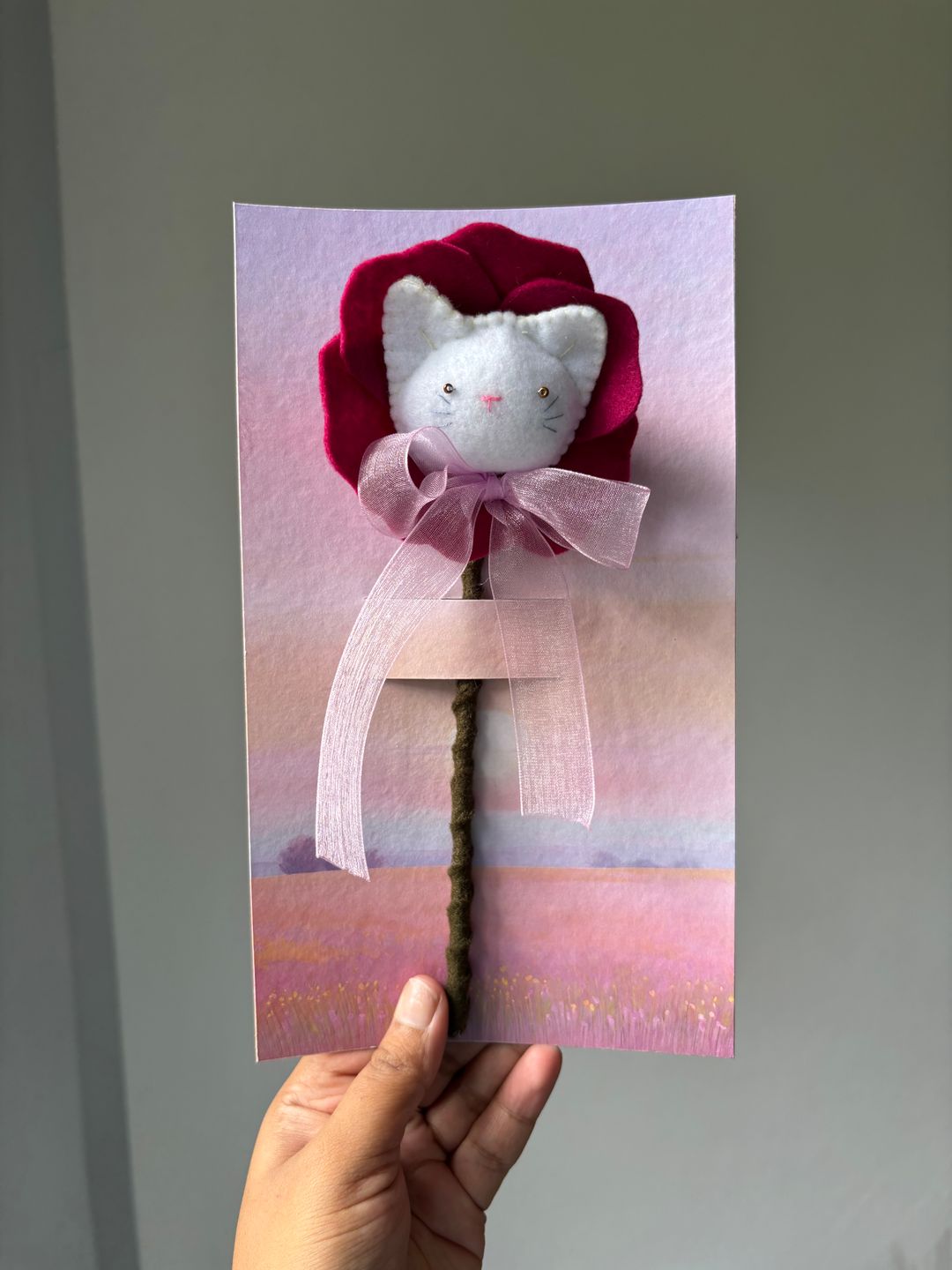 White cat card 