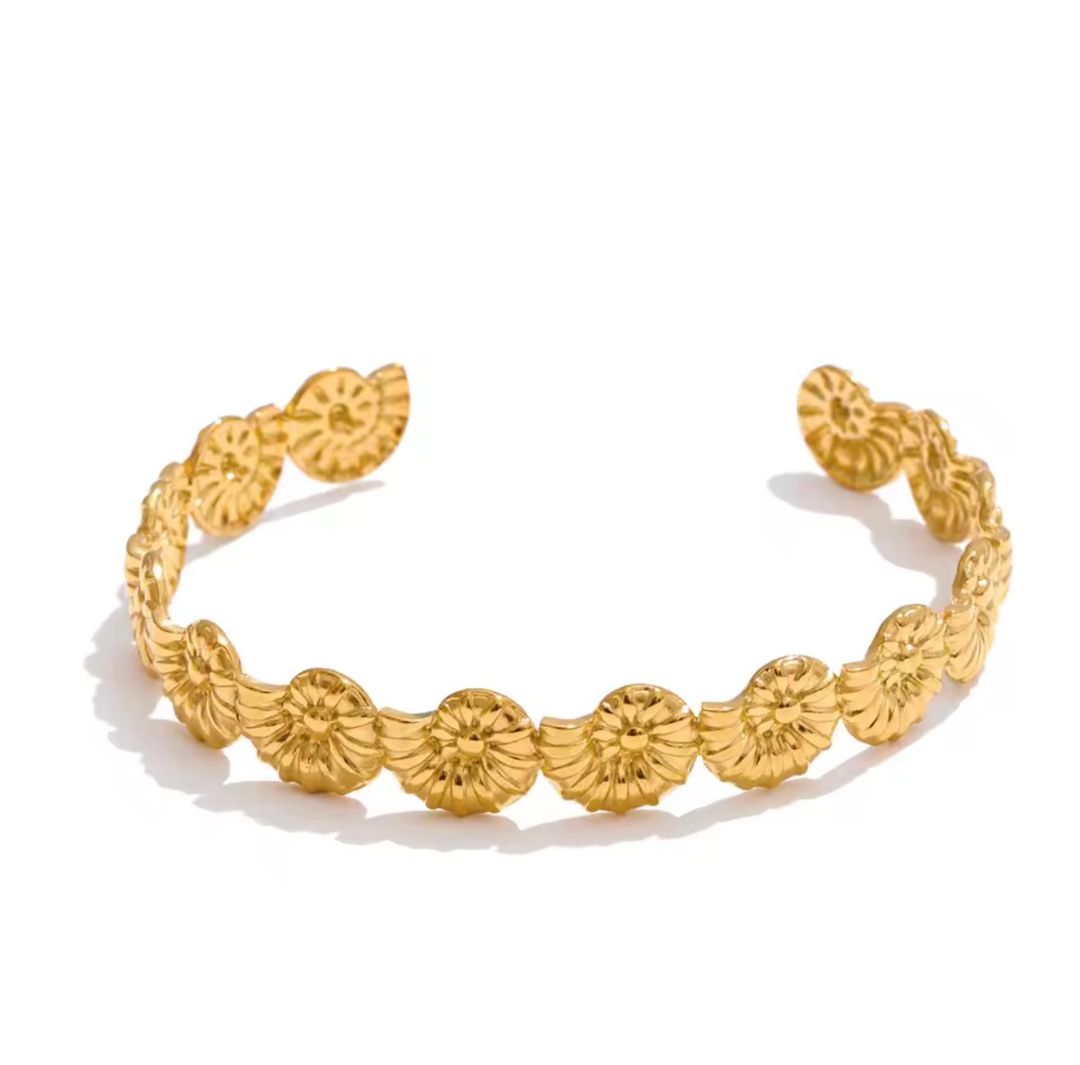 Conch bangle