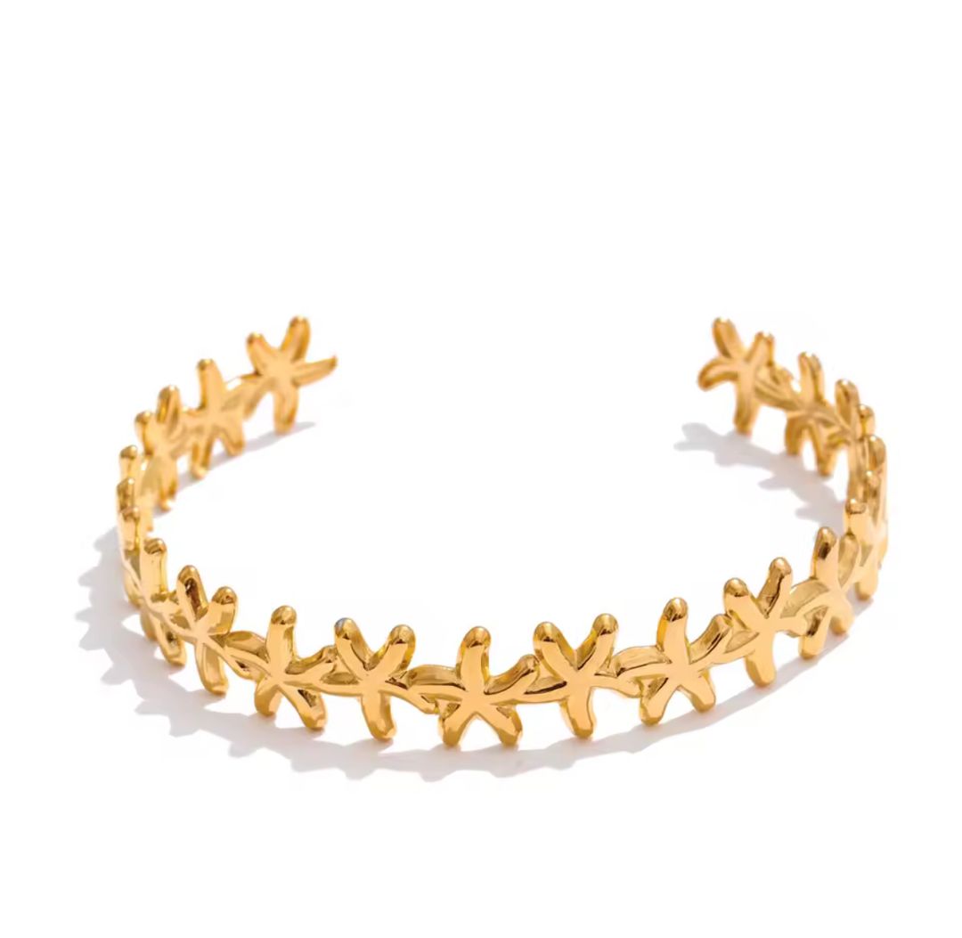 Starfish bangle