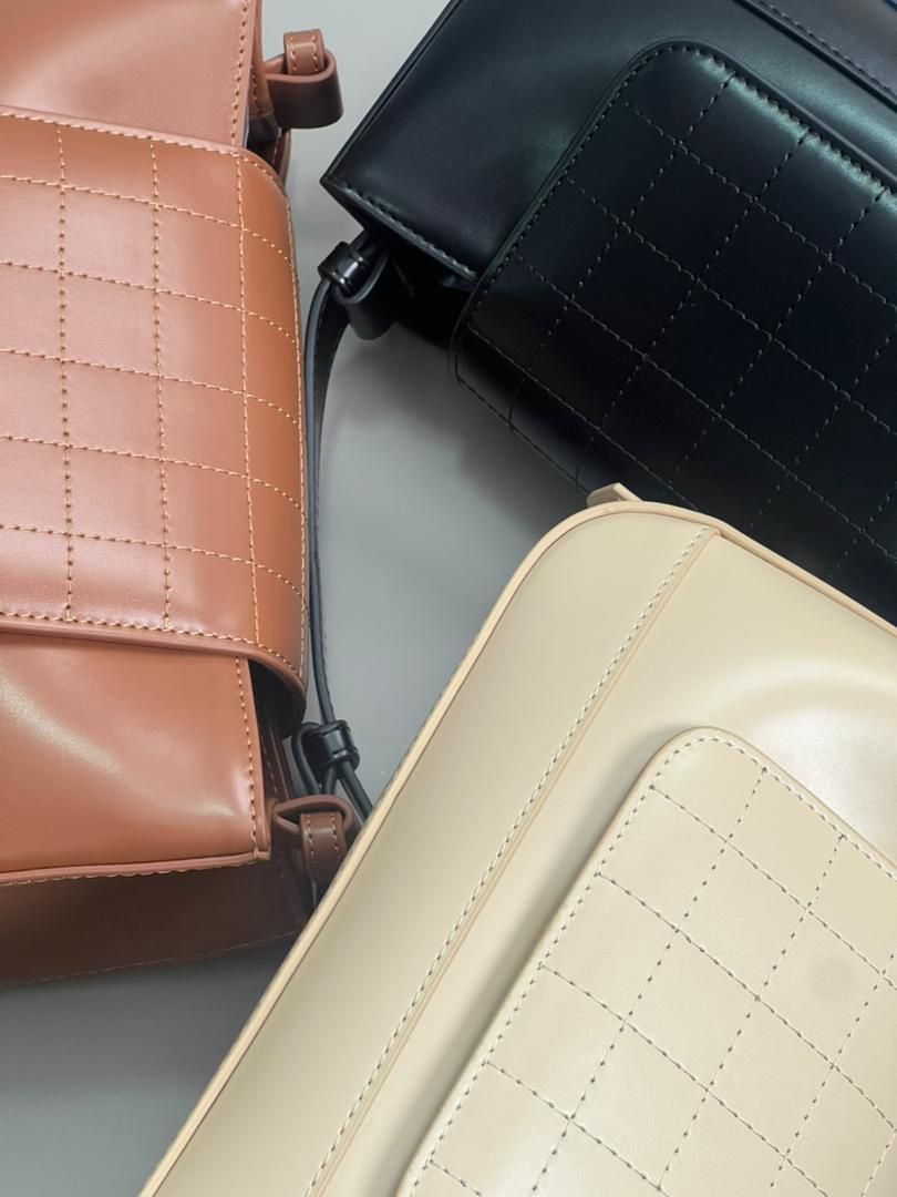 Mia Shoulder Bag By 2Morrow