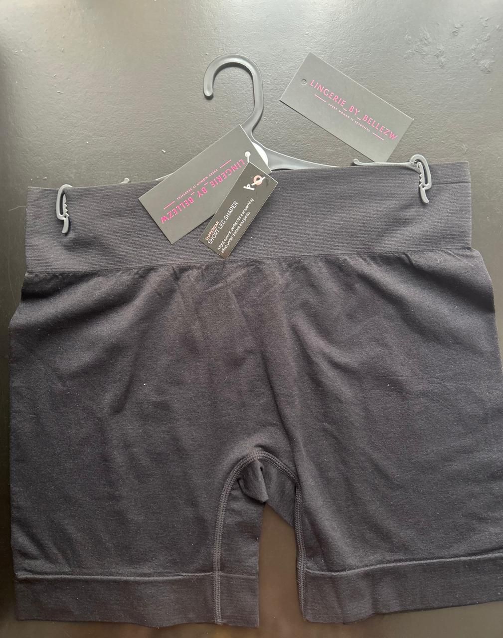 Short leg shaper black