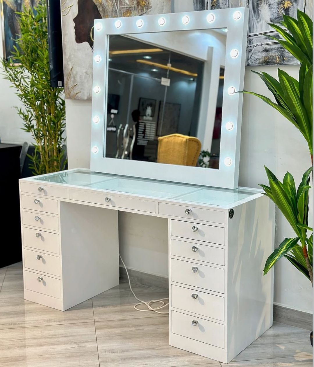 DRESSING TABLE