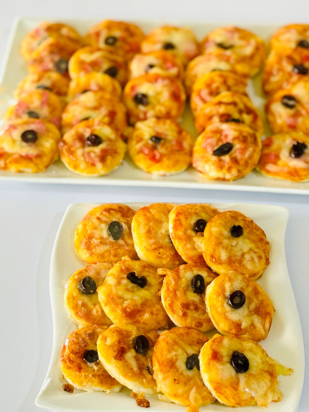 50 Mini Pizzas