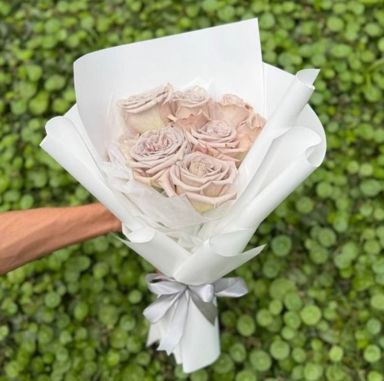 [Preorder: 2 days] Fresh Menta Roses Bouquet