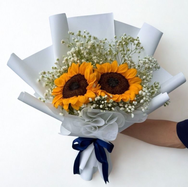 2 Sunflower with Baby Breath