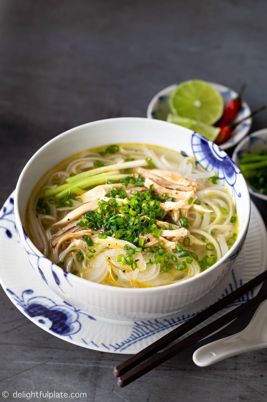Pho Ga (chicken kway teow soup)