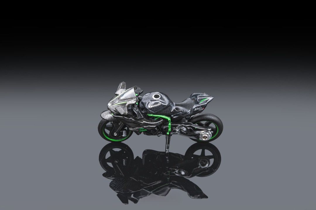 KAWASAKI H2R MODEL 1/64 - BLACK