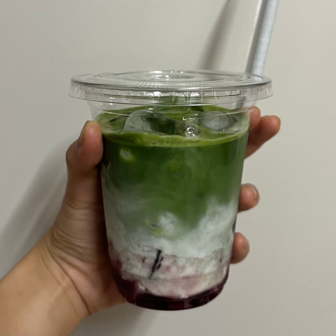 Iced Blueberry Matcha Latte 