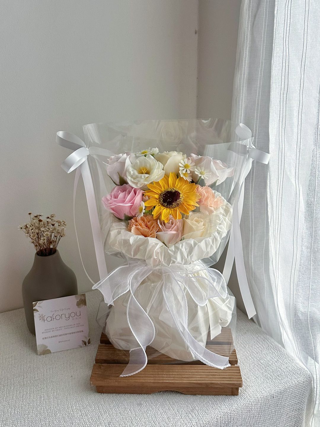 Transparent Soap Flower Mixed Bouquet ( Sunflower )