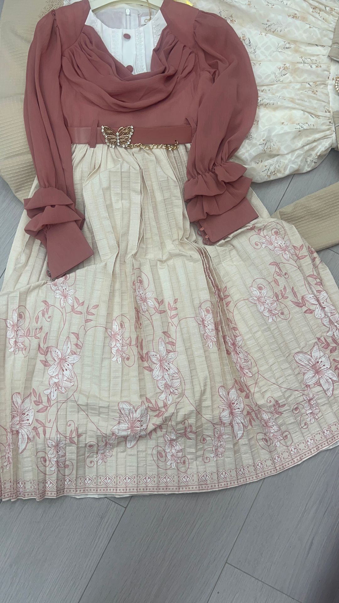 AA6270 dubai like dress 37,500 10-16years mixed color order inafungwa 14/10/25 