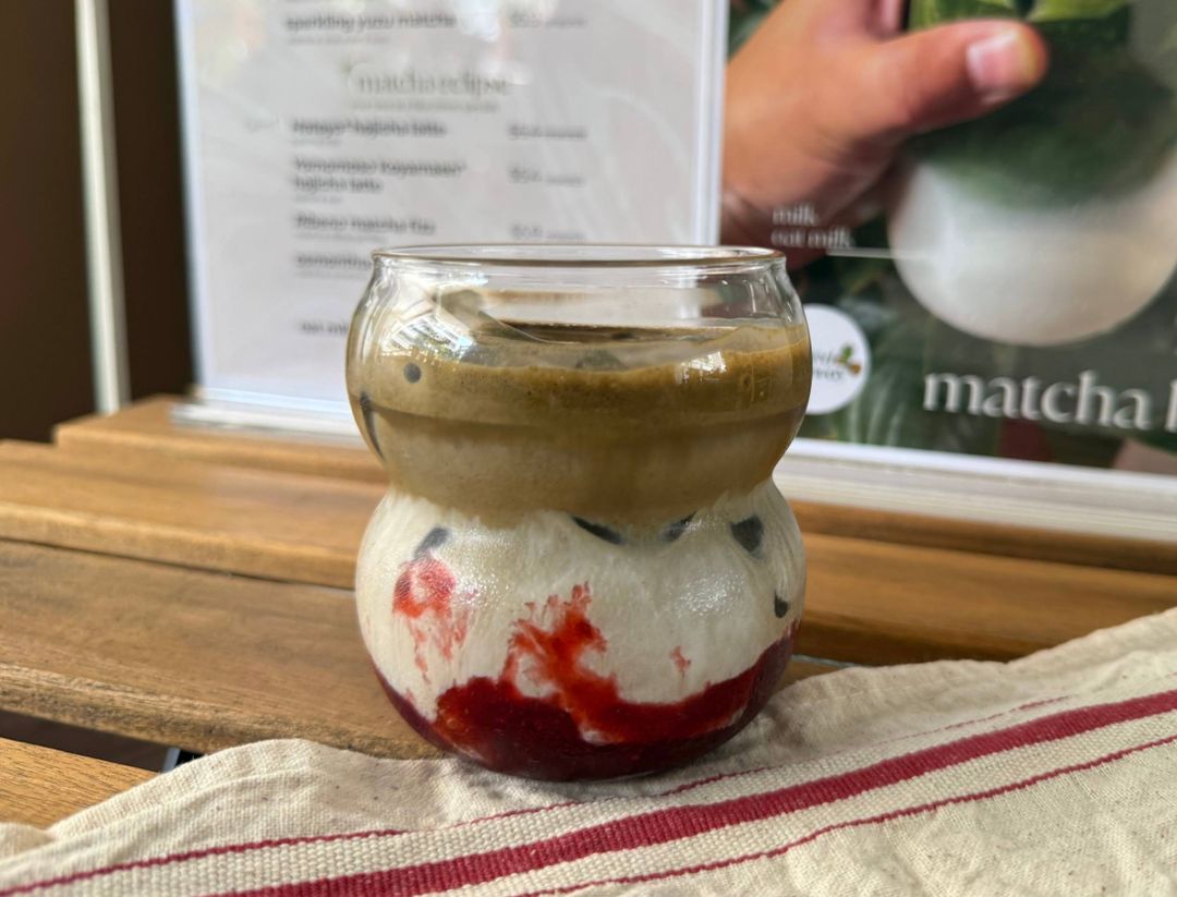 Strawberry Hojicha Latte