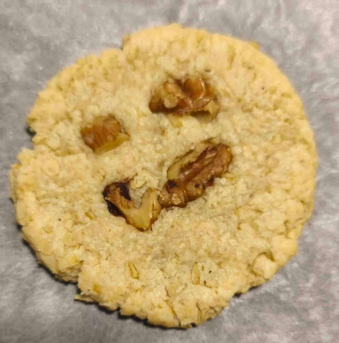 Oatmeal Walnut Cookie (MOQ 10)
