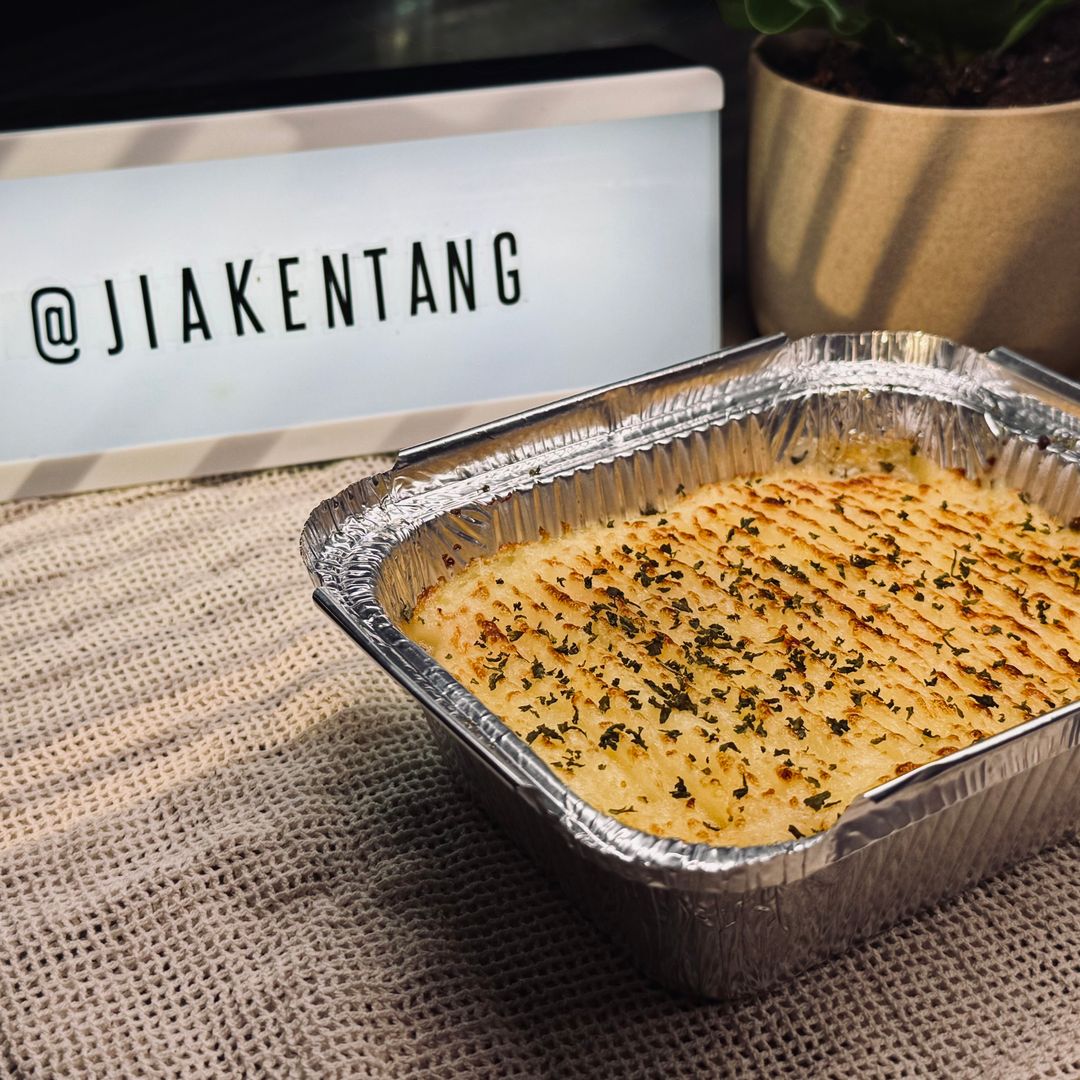 Creamy Chicken Potato Pot Pie (01 Nov onwards!)