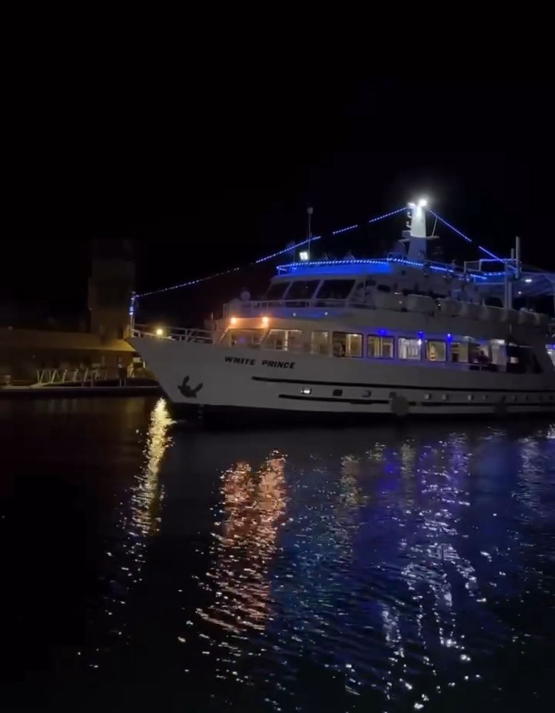 جولة يخت وايت برنس المسائية