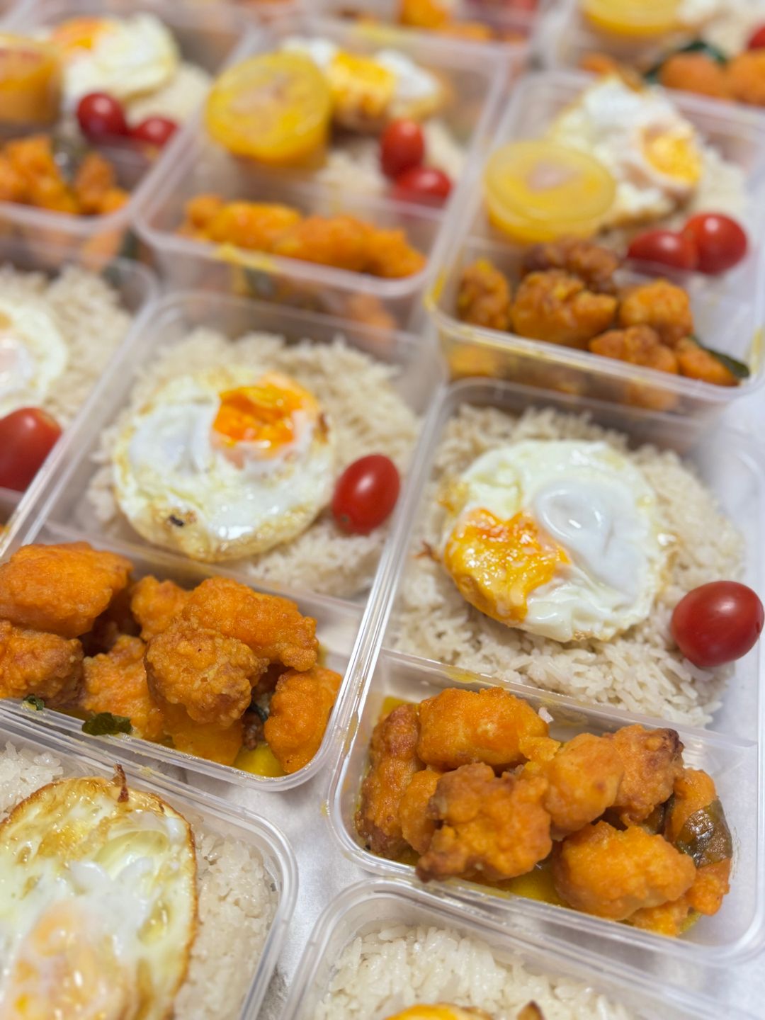 Kiddy Salted Egg Chicken Rice Bento 