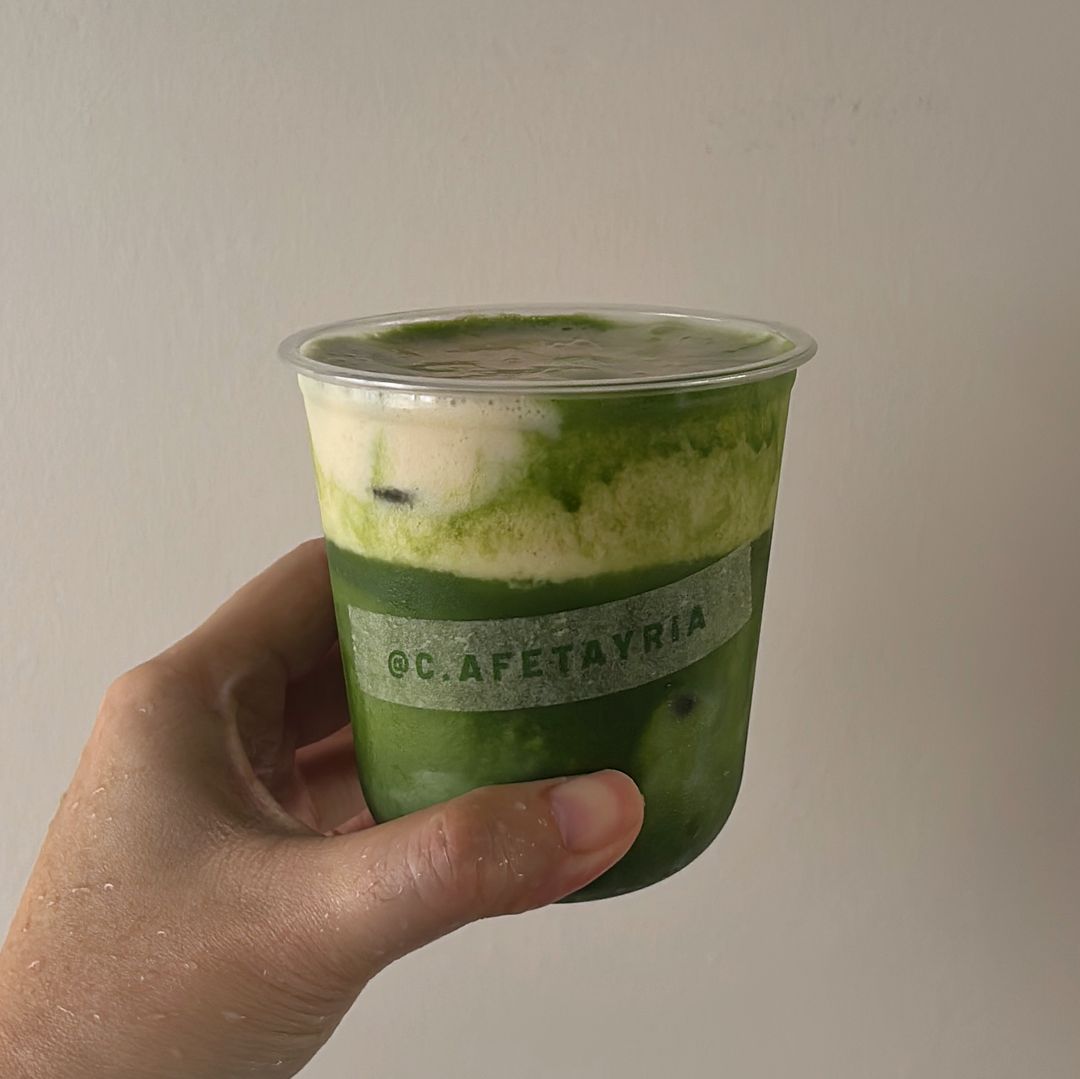 Macadamia-Cashew Seasalt Milk Foam Matcha Latte