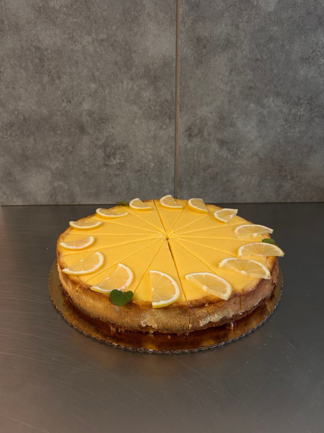 Citrónový cheesecake, 12-16 porcíí