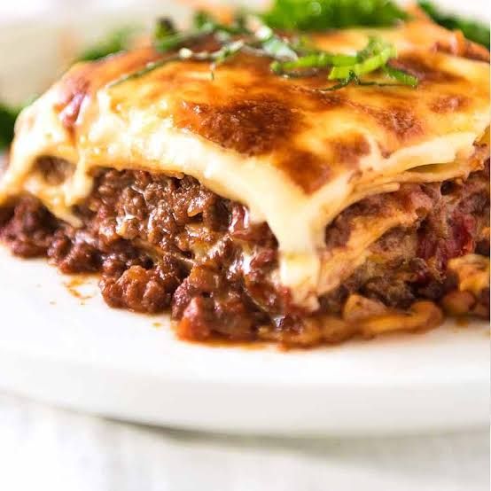 Family lasagna (serves 4)