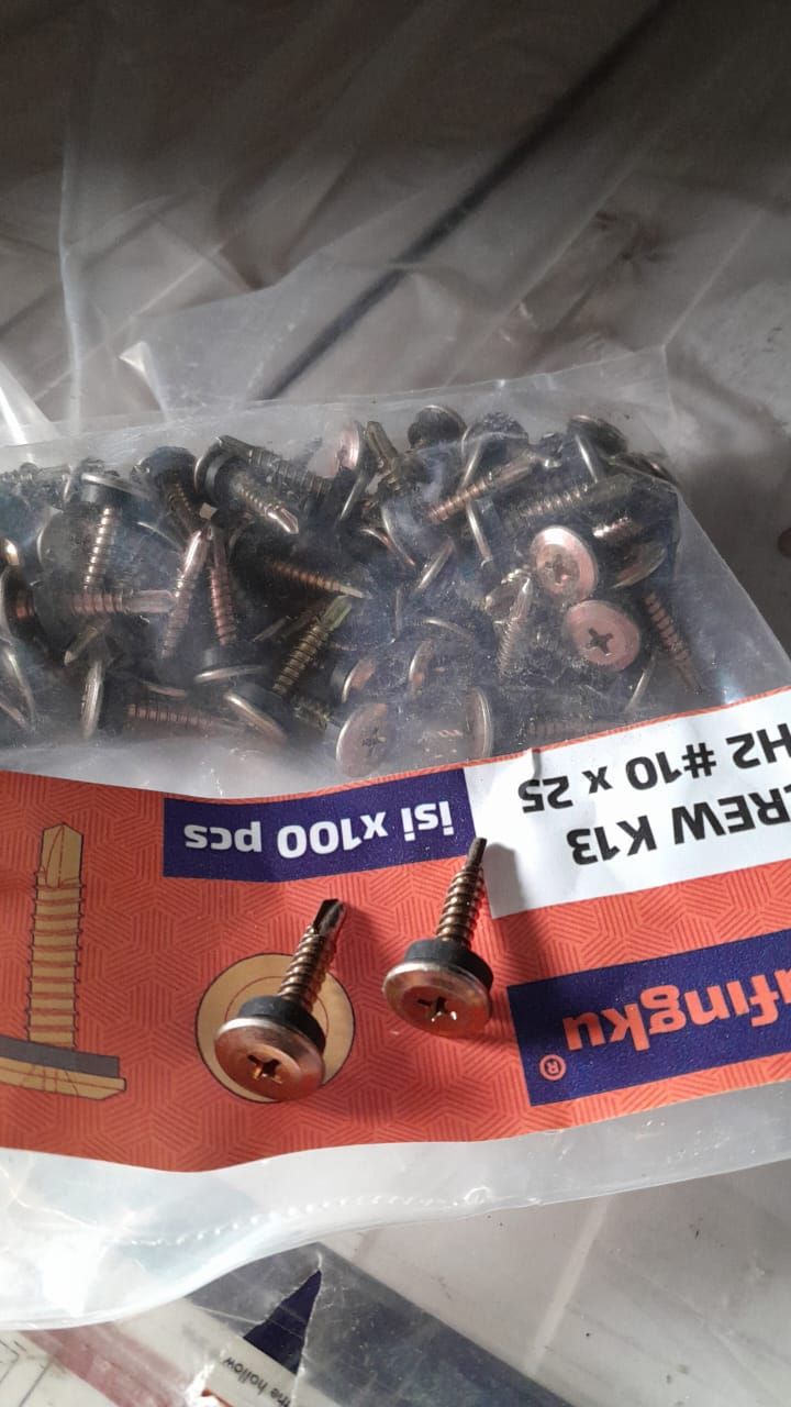 Skrup Roofingku (isi 100pcs)
