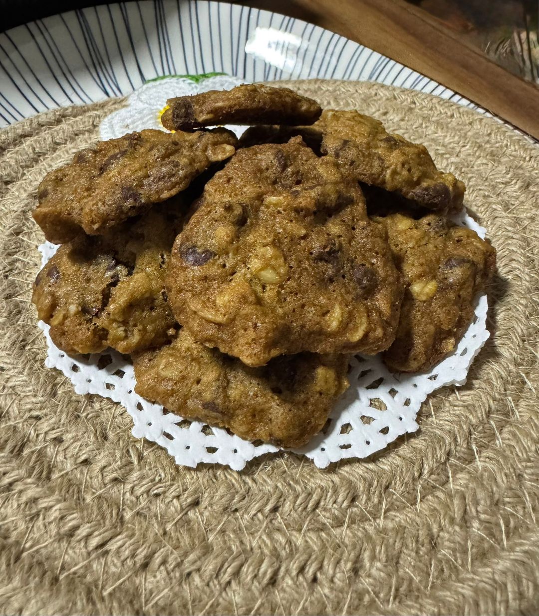 Lychee Oatmeal Chocolate Chip Cookies (per 200g)