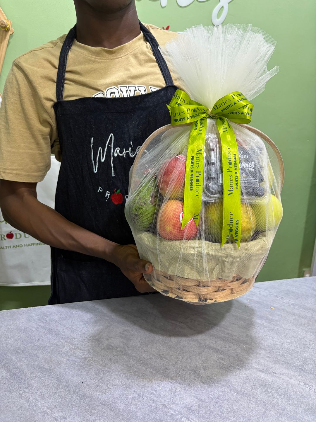 Mini exotic Fruit Hamper