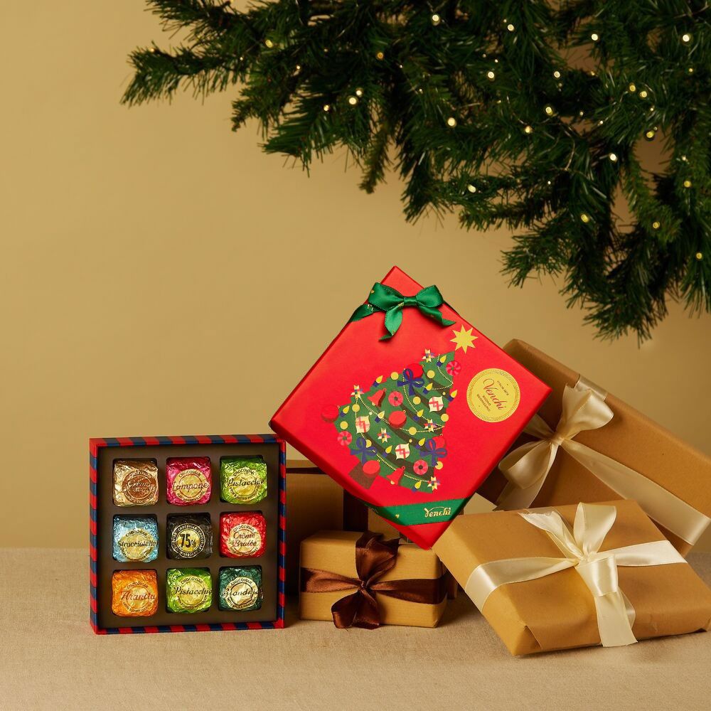 2025 XMAS GIFTBOX ALICE RED CHOCOVIAR CHOCOLATES