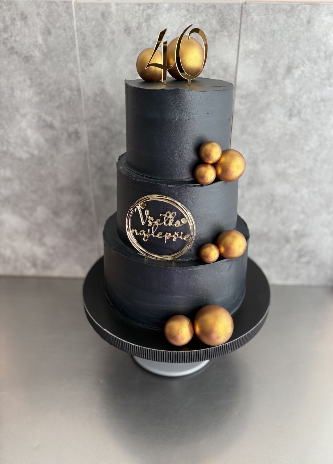 TORTA podľa vlastného výberu - 3.poschodová (od 40 porcií)