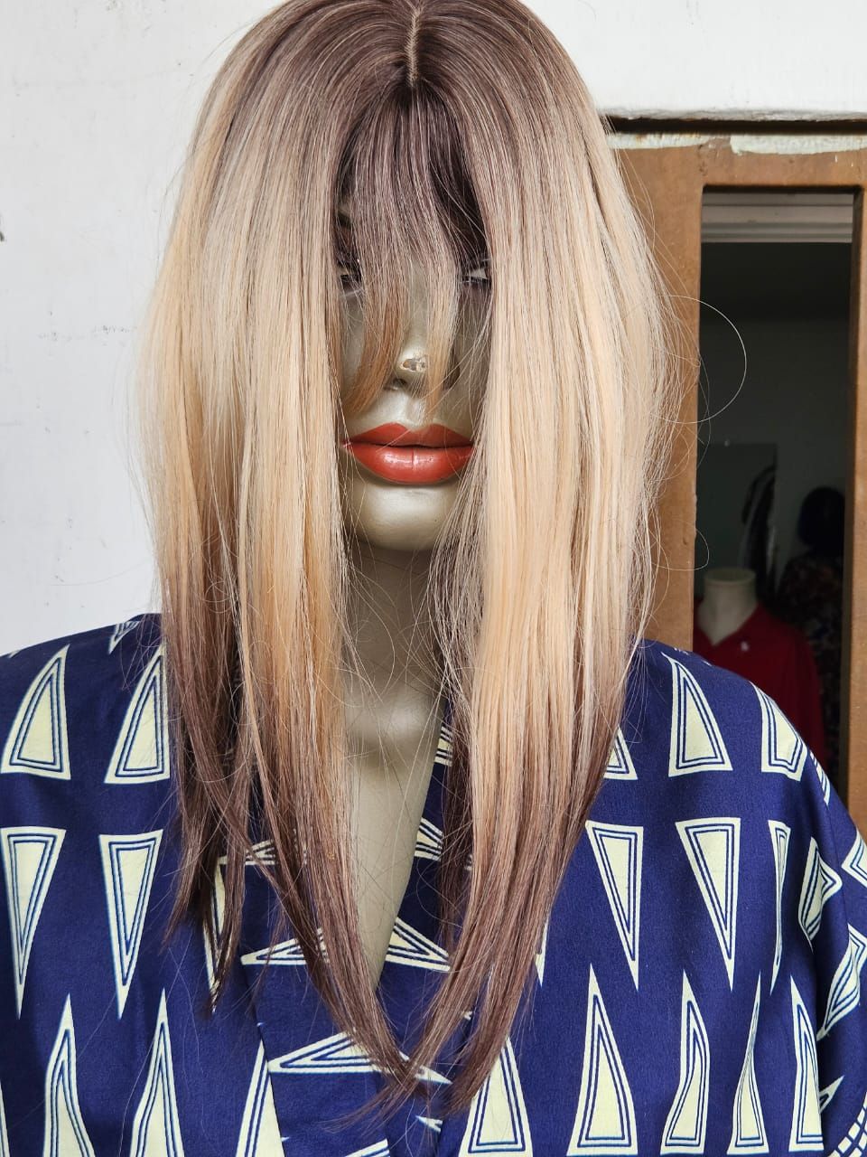 Perruque synthétique 2 tons EVA