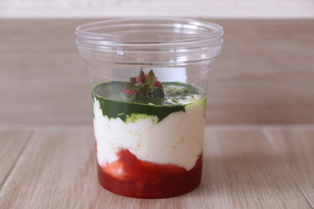 Matcha Strawberry Pudding