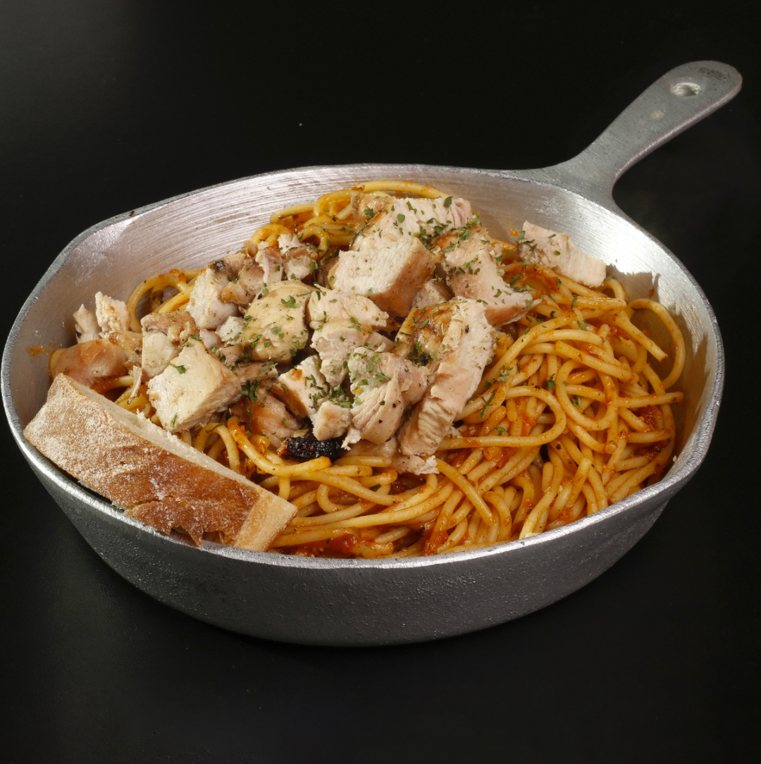 Pasta Napolitana con Pollo