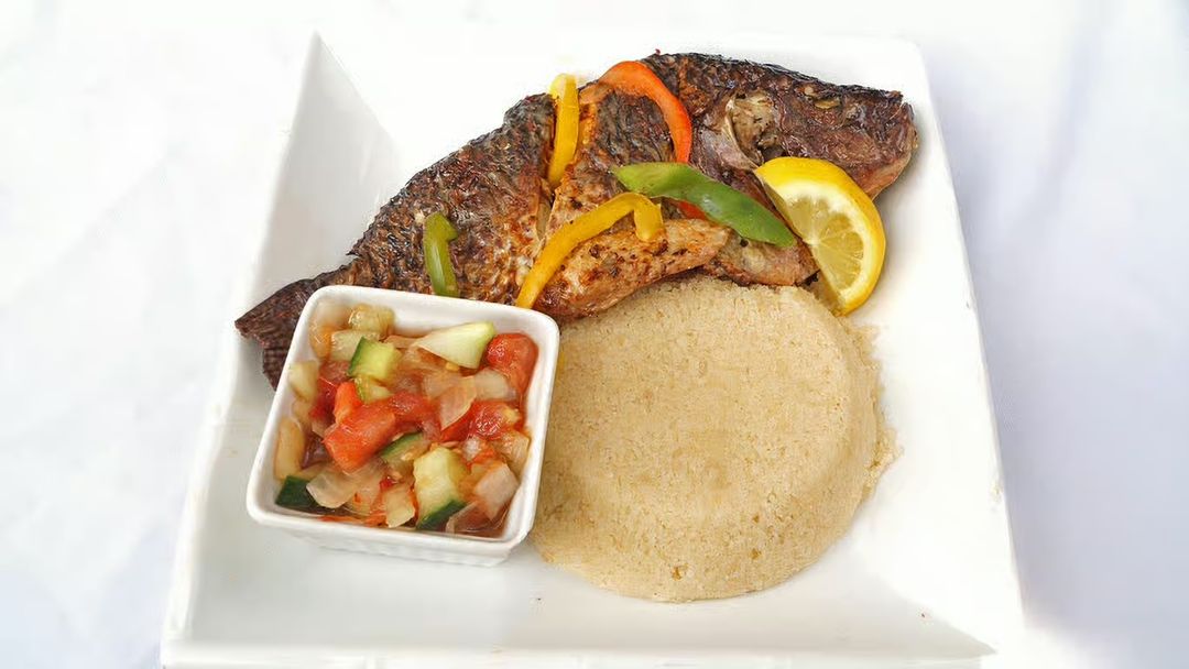 Daurades (ou autres poissons braisé) + Attiéké