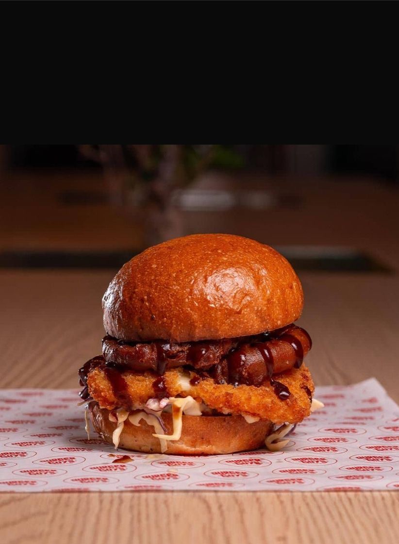 Veggie burger + frites + boisson 