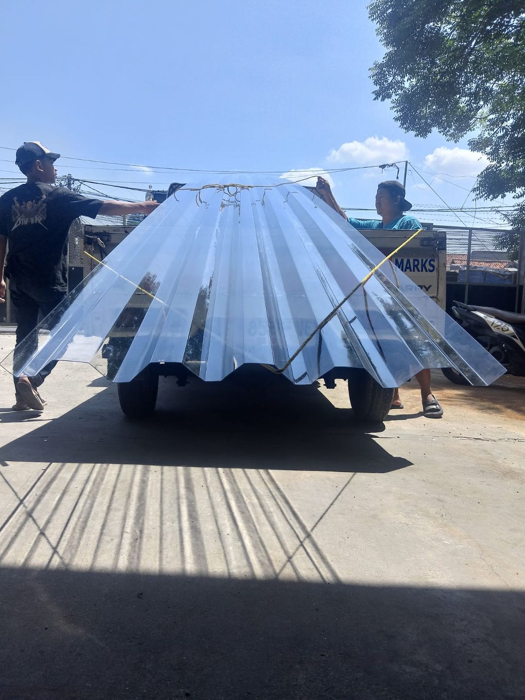 Transparan Alderon TE 830 1.2mm single layer skylight alderon bahan p e t 