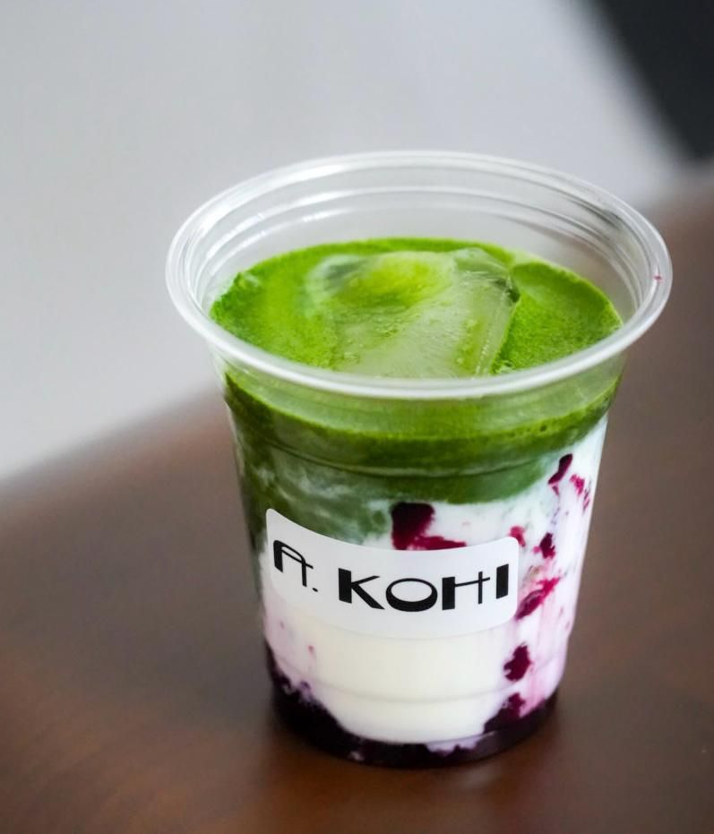 Berries Matcha Latte