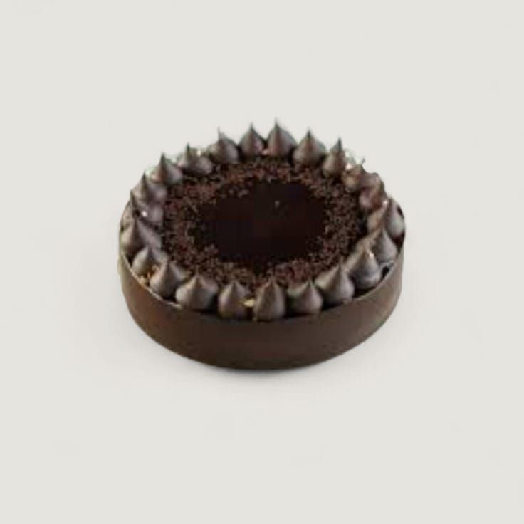 Vanilla And Chocolate Truffle Cake