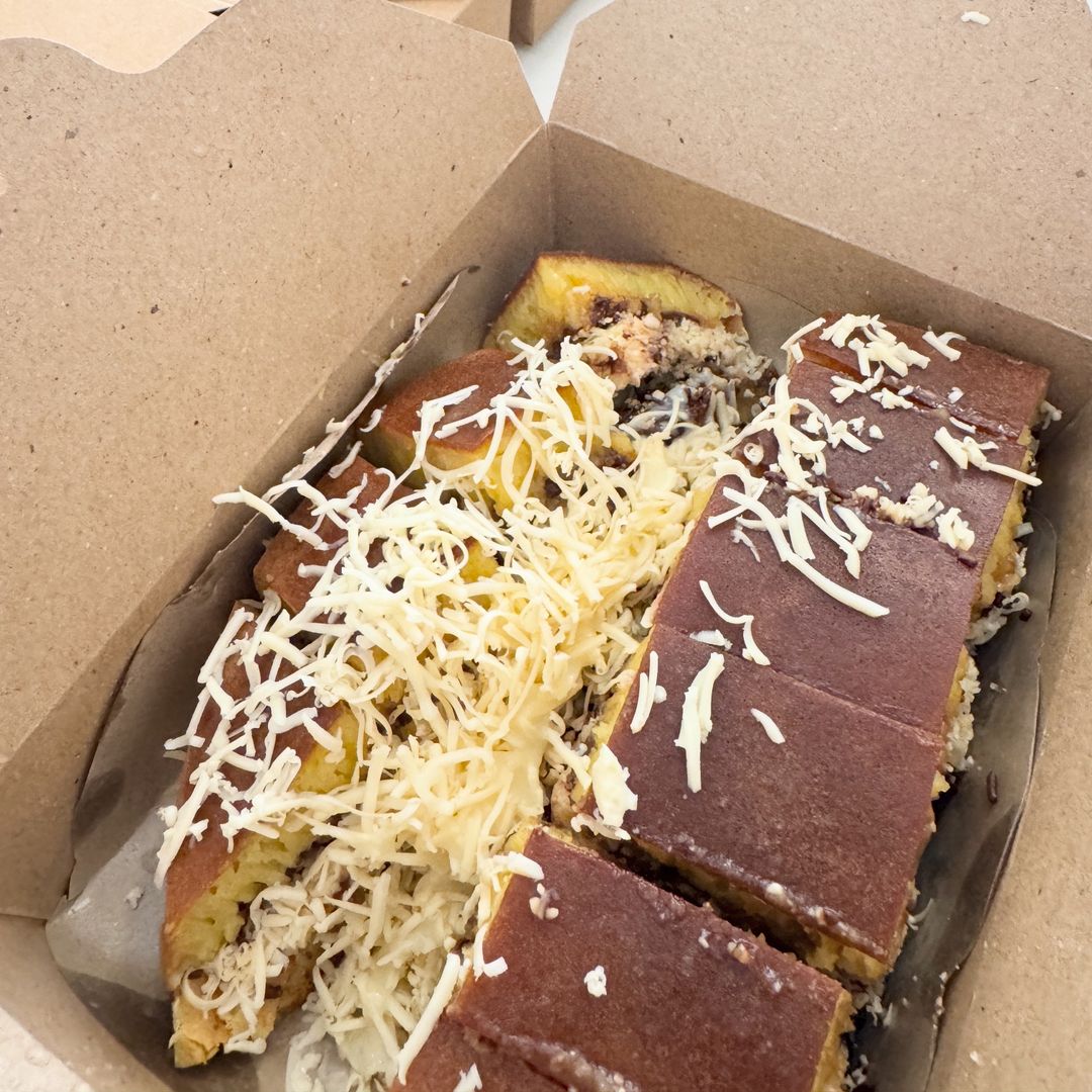 Martabak Komplit (Chocolate, Cheese & Peanuts)