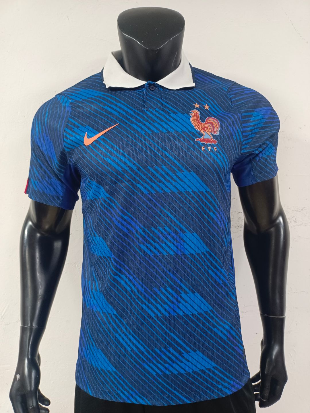 France 2026 Home Shirt (Navy / Gold / White)