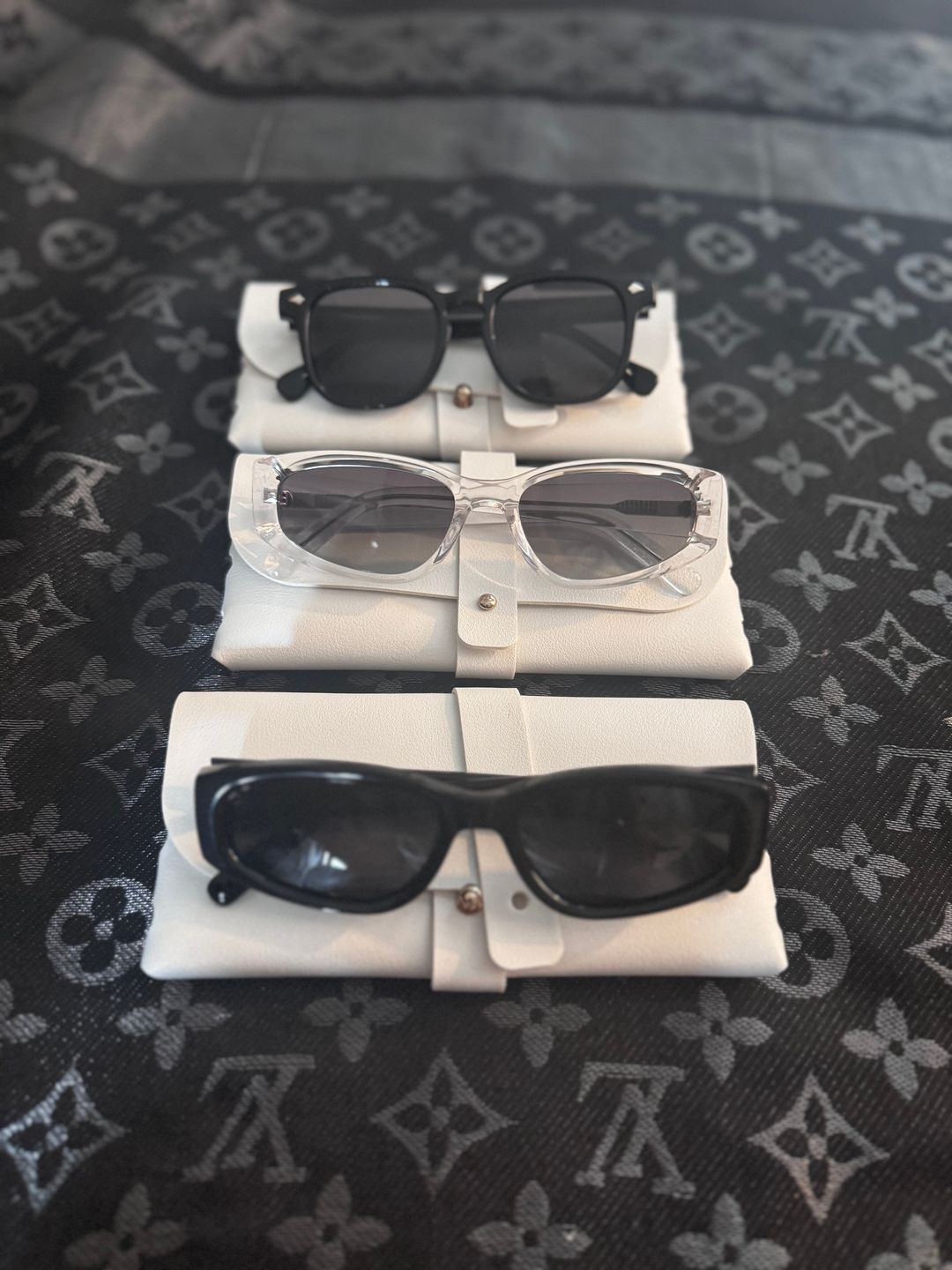 แว่นตากันแดด🕶️ กรองแสง ☀️ใส่เก็บทรงงับน้อนๆ💖พร้อมกล่อง⚡️