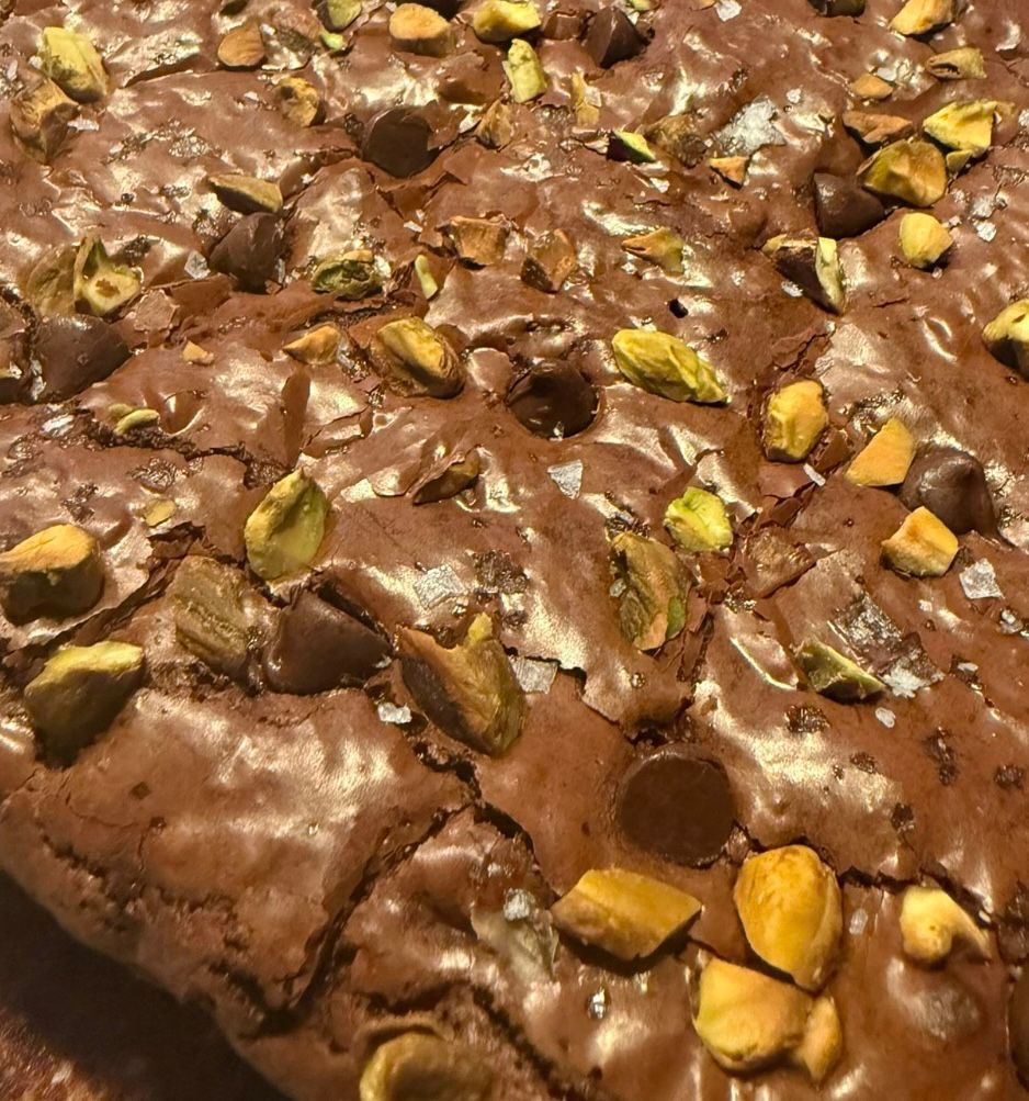 Sourdough Fudge Brownies with Pistachio (Premium Chocolate Blend)