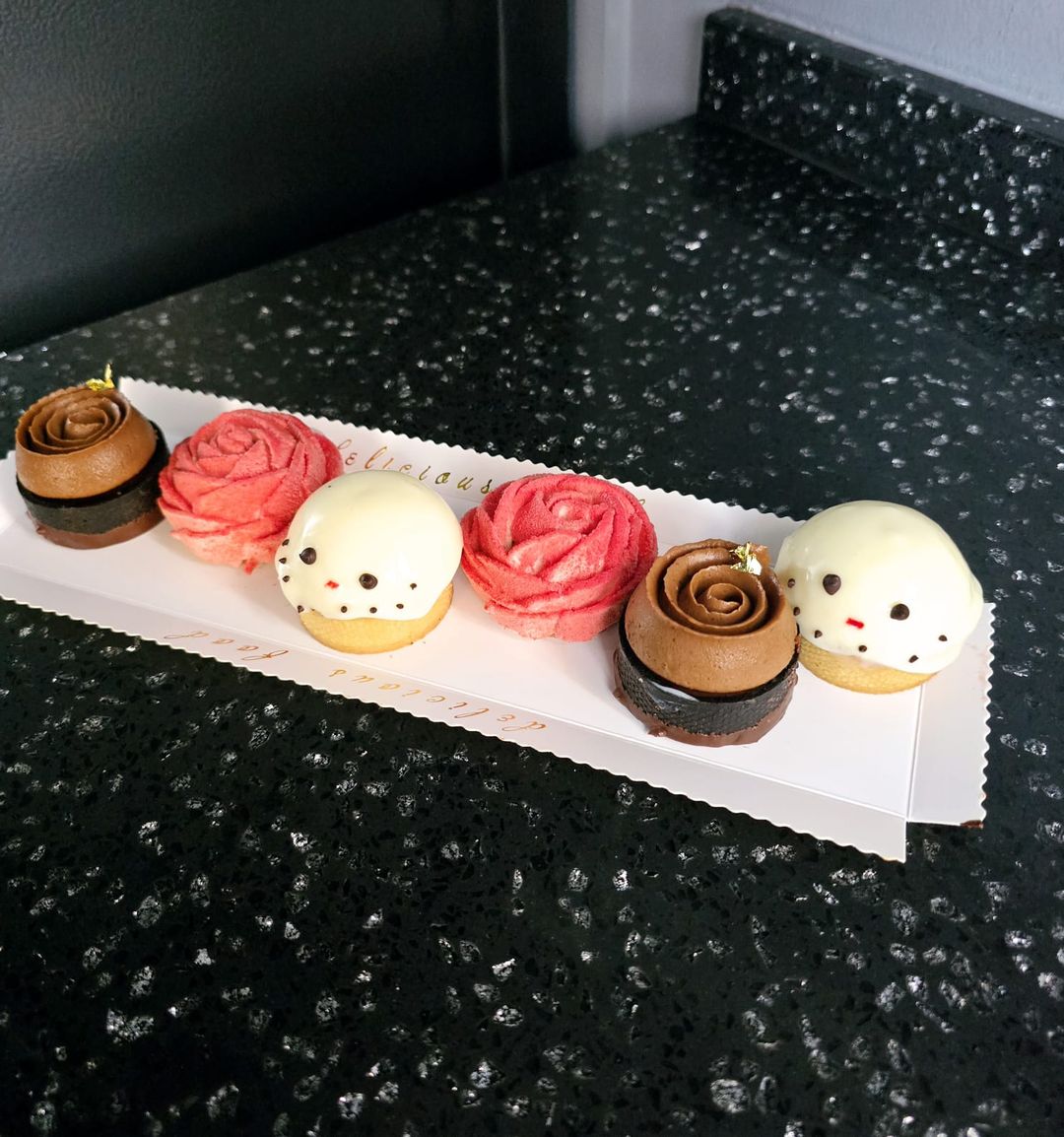 Box of 6 Minis Christmas Tartlets