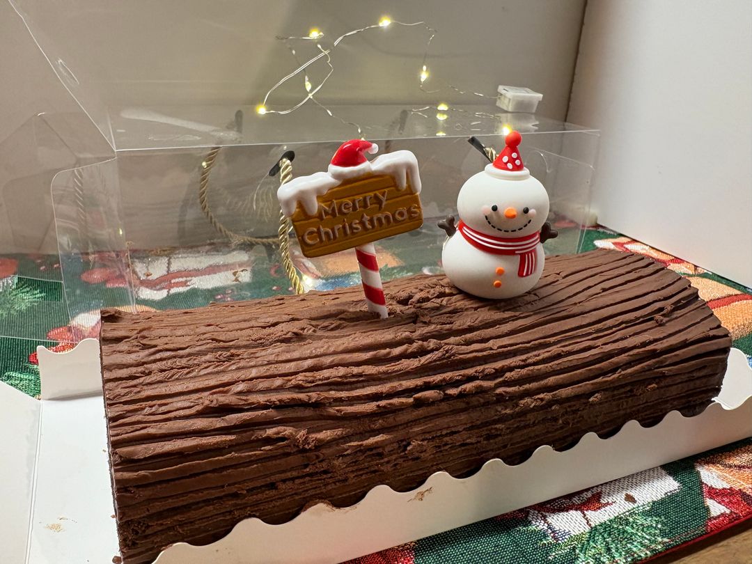 Christmas Log Cake