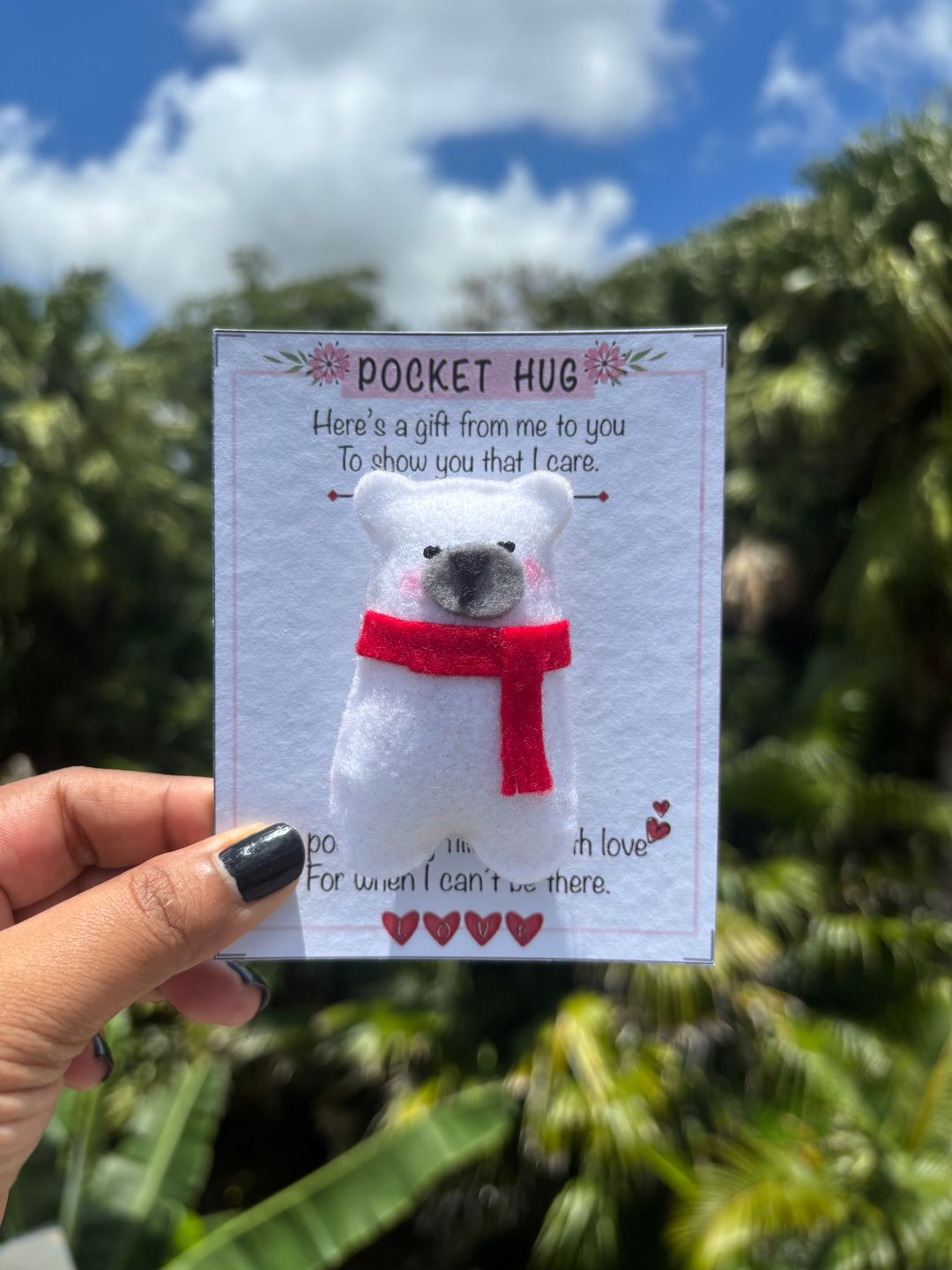 Polar bear pocket hug